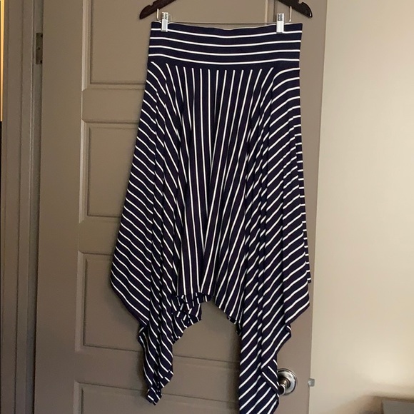 CAbi skirt